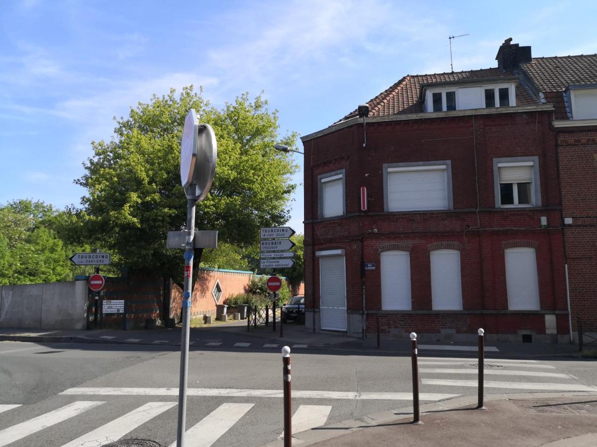 Grand Appartement Avec 3 Salles De Bain Tourcoing Exterior foto